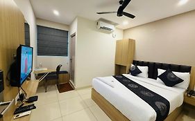 Hotel Sahara Express